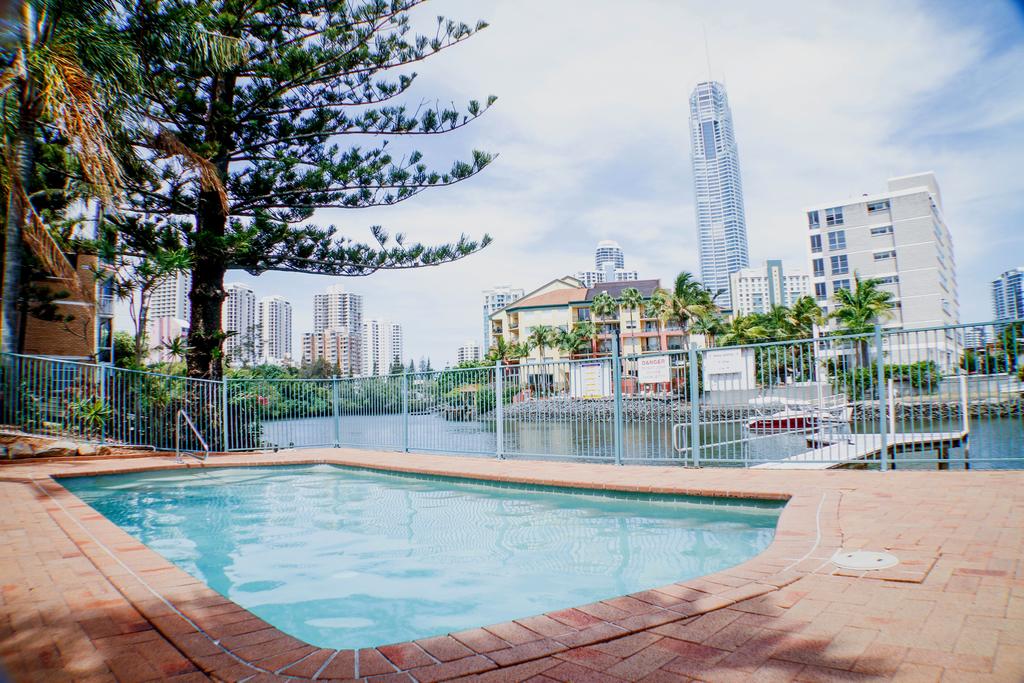 Surfers Riverside Apartments
