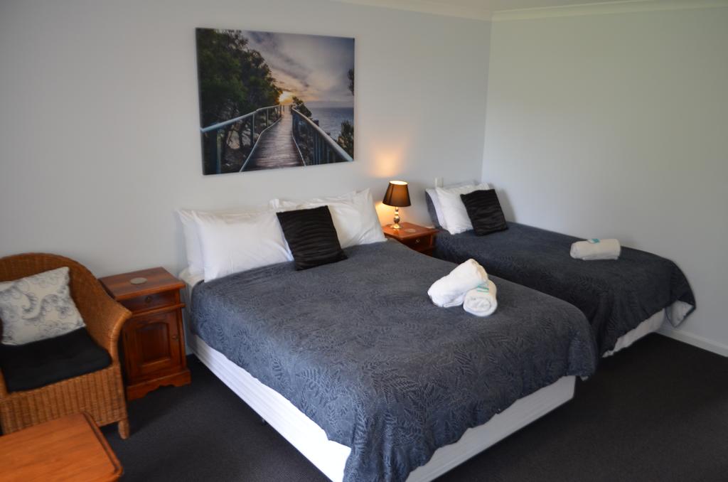 Harbourside Motel