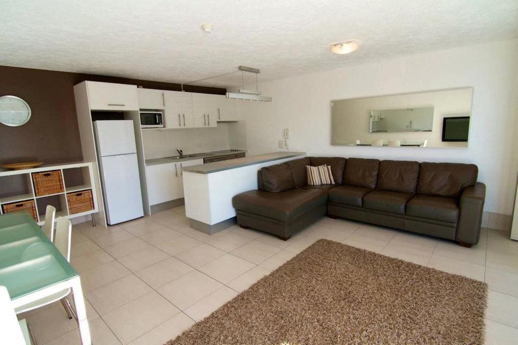 Merrima Court Holidays