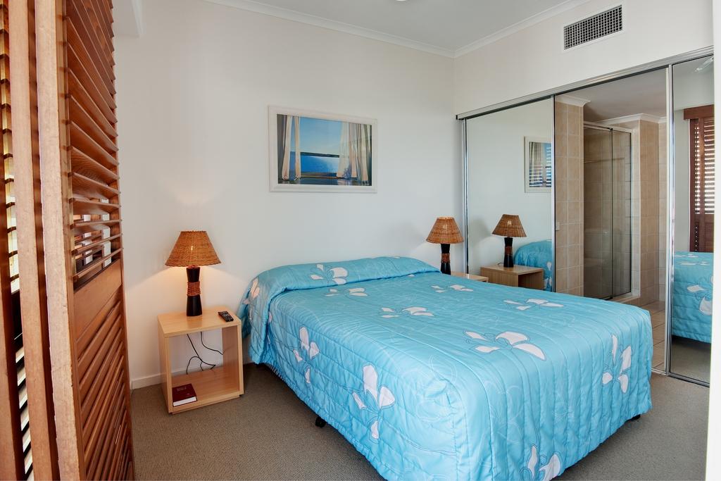 Rolling Surf Resort