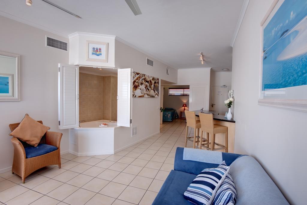 Rolling Surf Resort