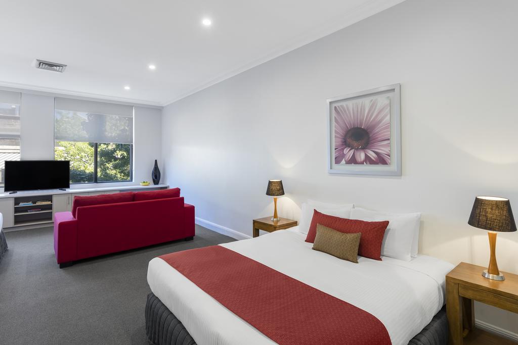 Waldorf Woolloomooloo Waters Apartment Hotel