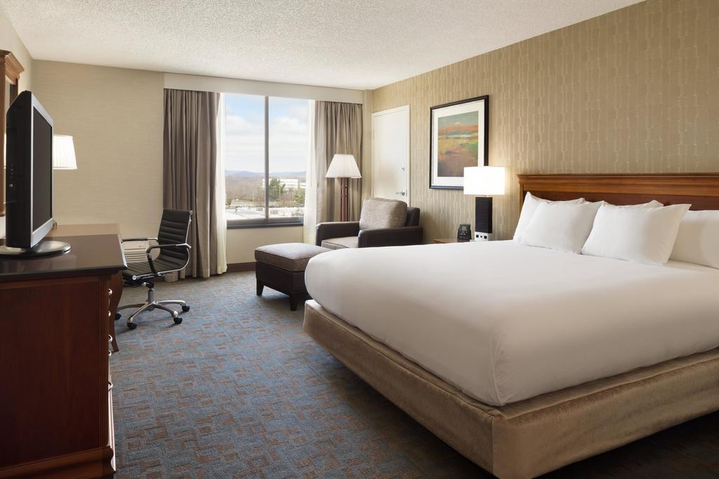 Doubletree Hotel & Executive Meeting Center Somerset
