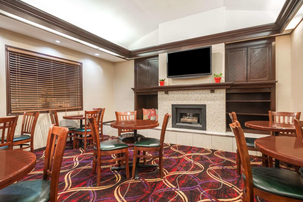 Hawthorn Suites By Wyndham Dayton North