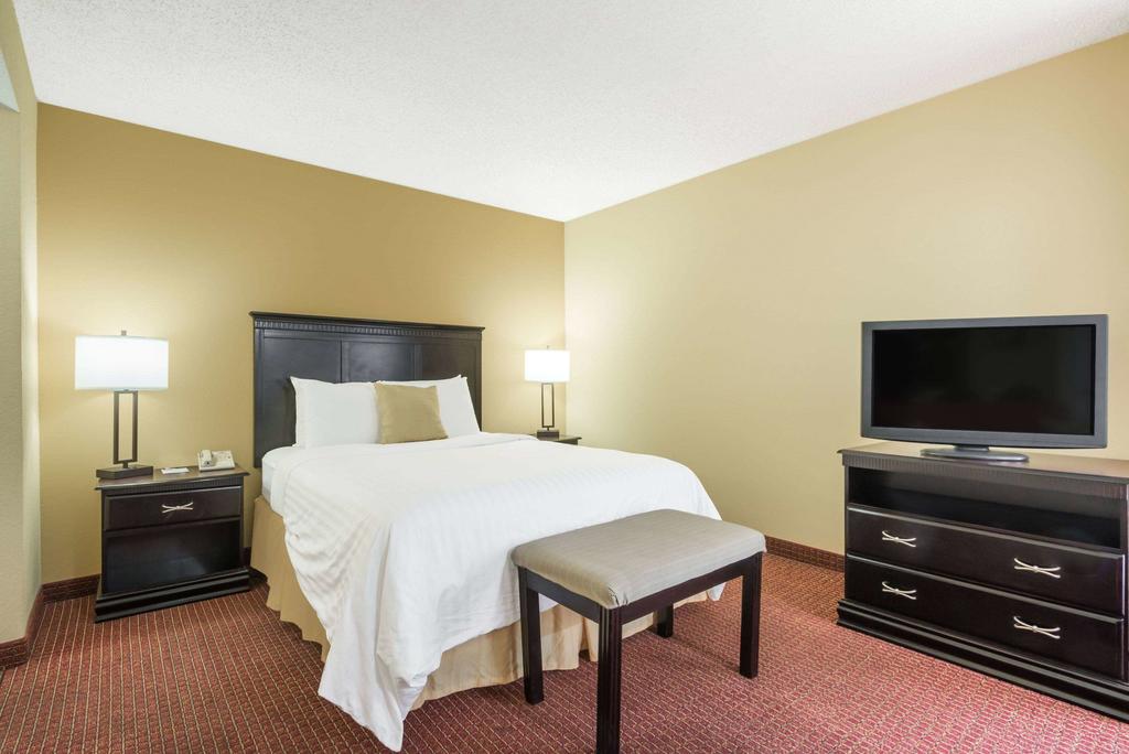 Hawthorn Suites By Wyndham Dayton North