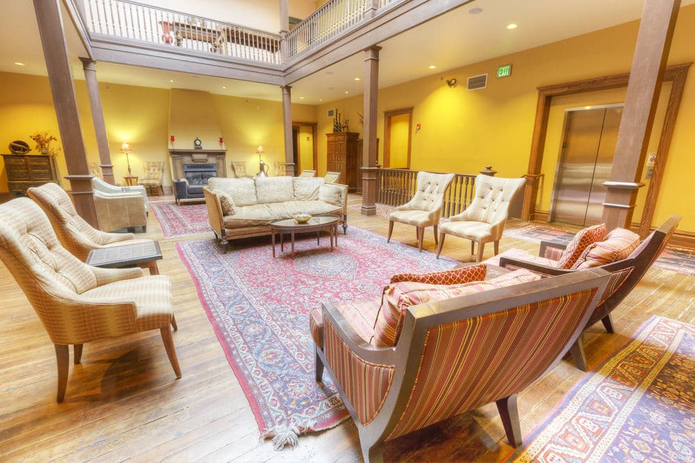 Montvale Hotel