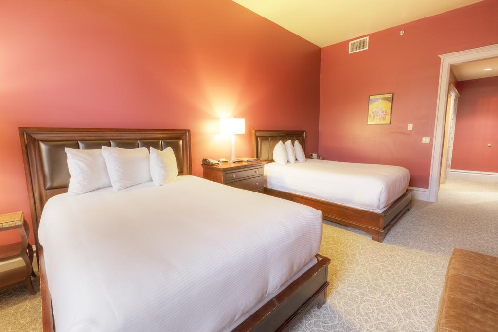 Montvale Hotel