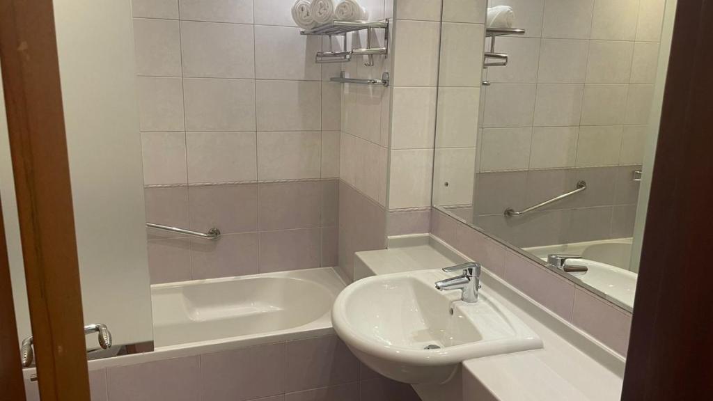 Al Raya Hotel Apartment