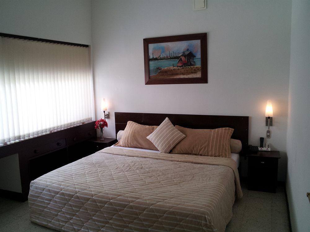 Plaza Mayor Cali Hotel