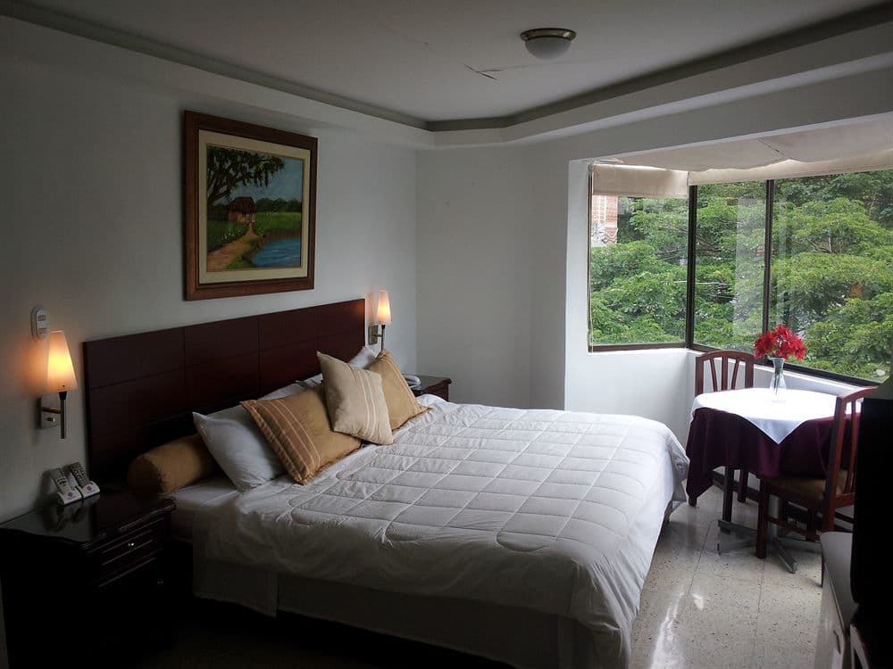 Plaza Mayor Cali Hotel