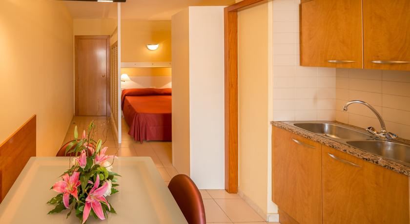Aparthotel Bertran