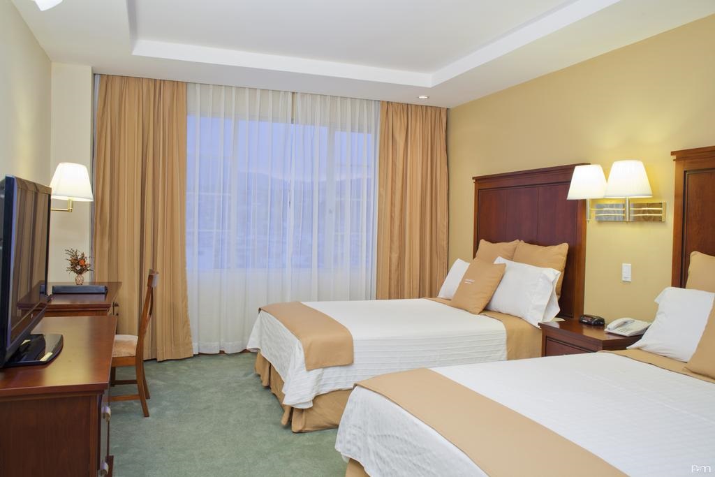 Howard Johnson Loja Hotel