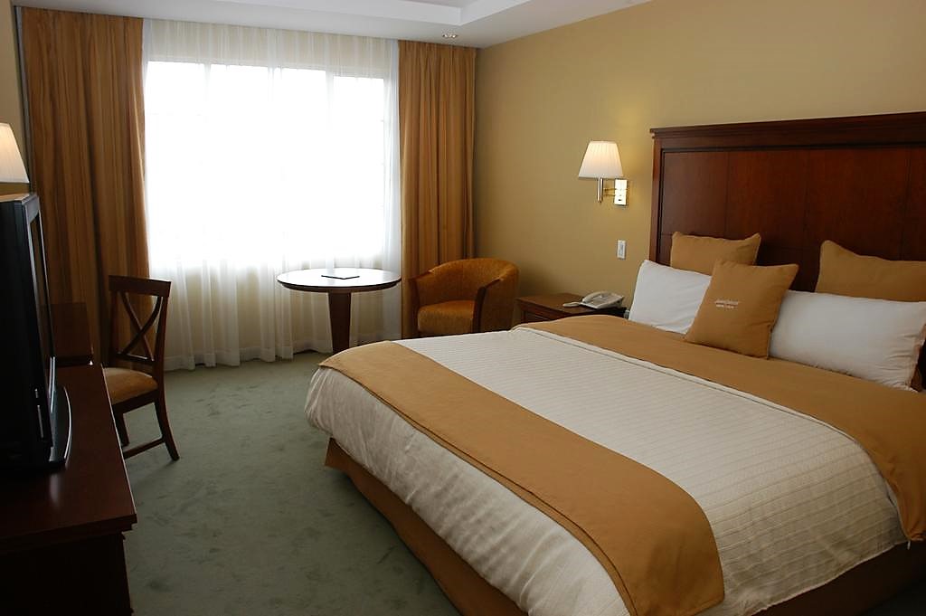 Howard Johnson Loja Hotel