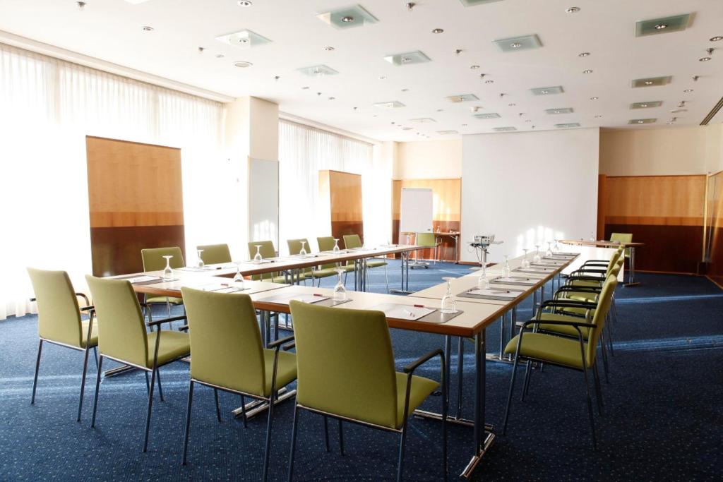 DoubleTree by Hilton Hannover Schweizerhof (Formerly Crowne Plaza)