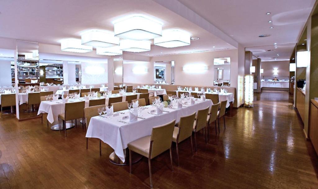 DoubleTree by Hilton Hannover Schweizerhof (Formerly Crowne Plaza)