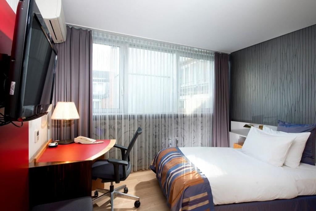 DoubleTree by Hilton Hannover Schweizerhof (Formerly Crowne Plaza)