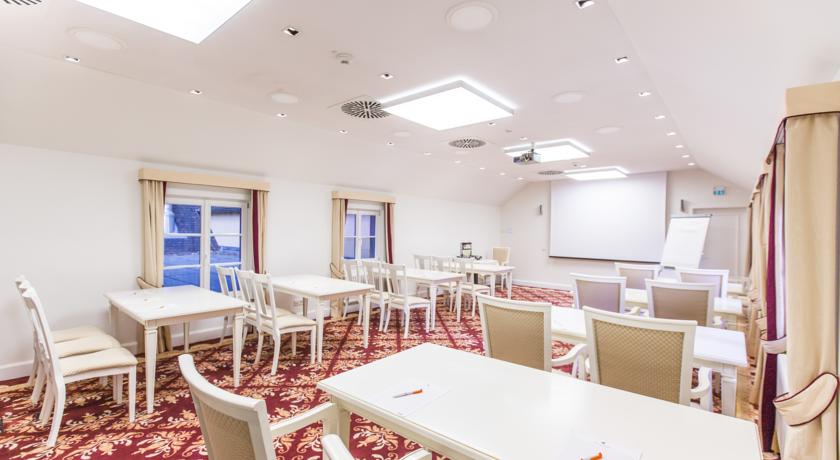 HELIOPARK Bad Hotel zum Hirsch