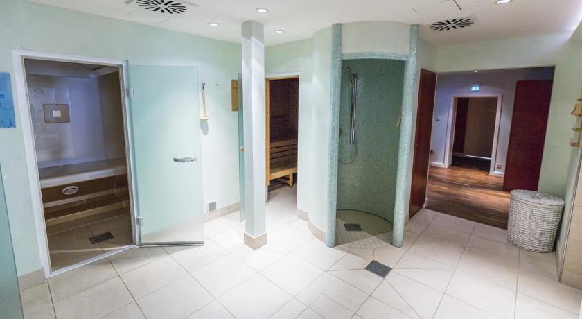 HELIOPARK Bad Hotel zum Hirsch