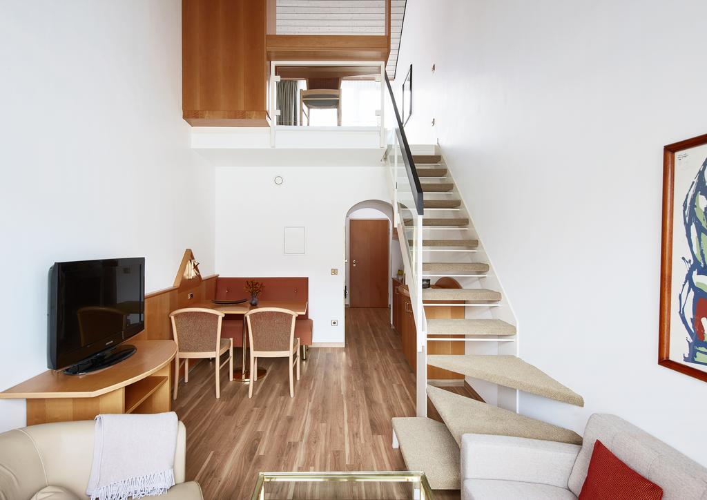 Living Hotel Nurnberg by Derag
