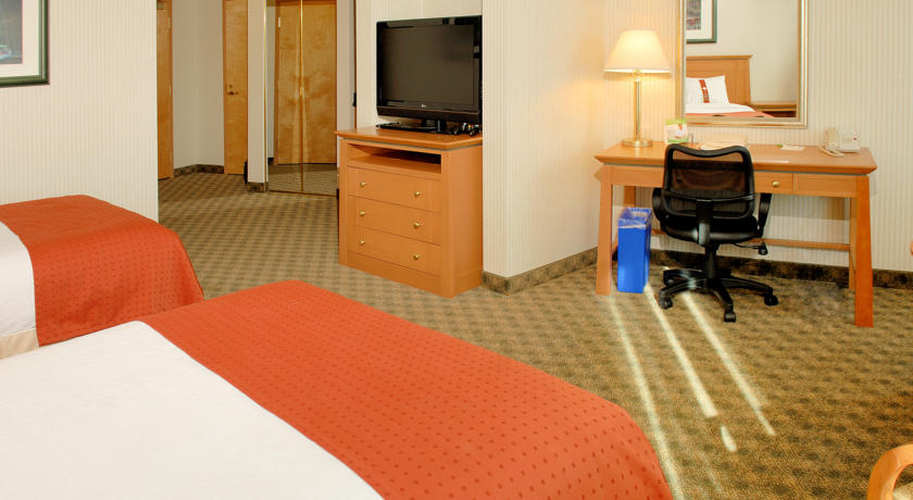 Holiday Inn & Suites North Vancouver