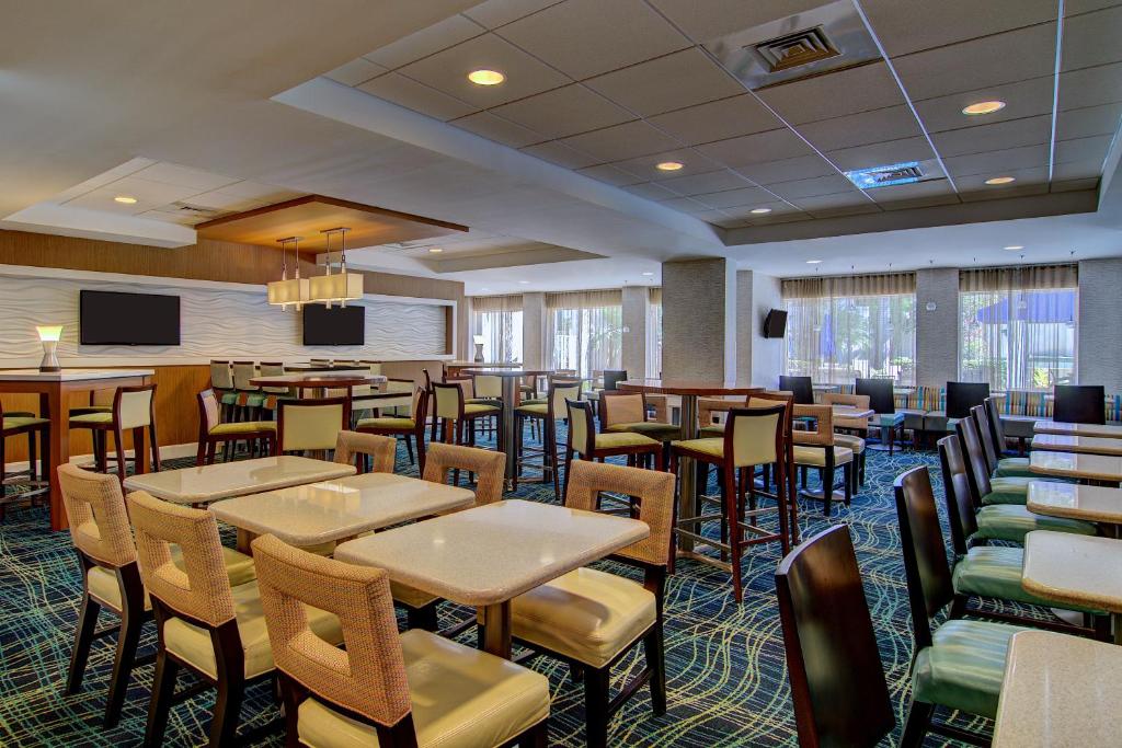 Springhill Suites*