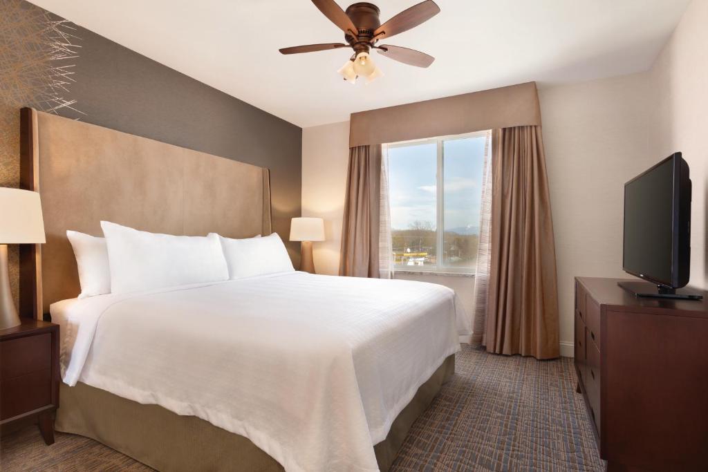 Homewood Suites by Hilton Burlington
