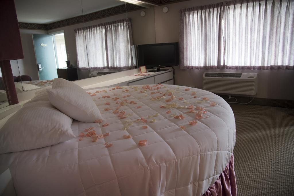 Pocono Palace Resort