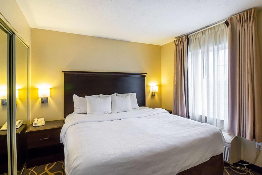 Mainstay Suites Fargo
