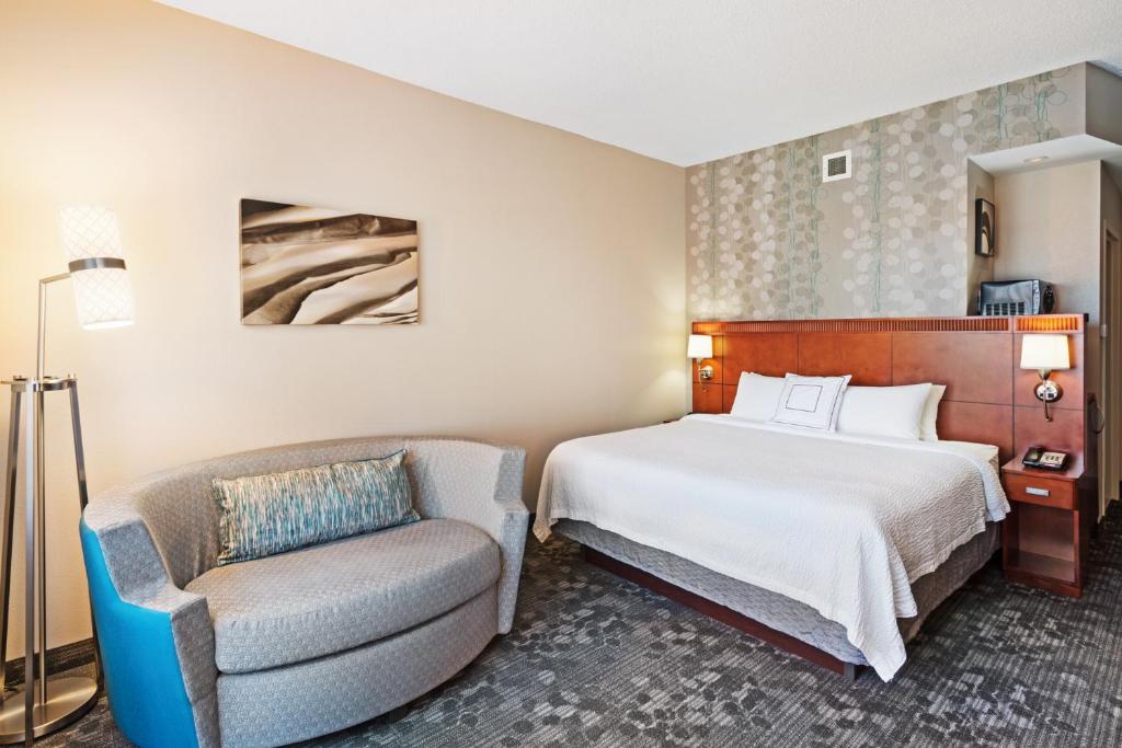 Courtyard by Marriott Knoxville Airport