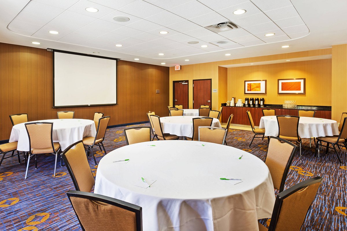Courtyard by Marriott Knoxville Airport