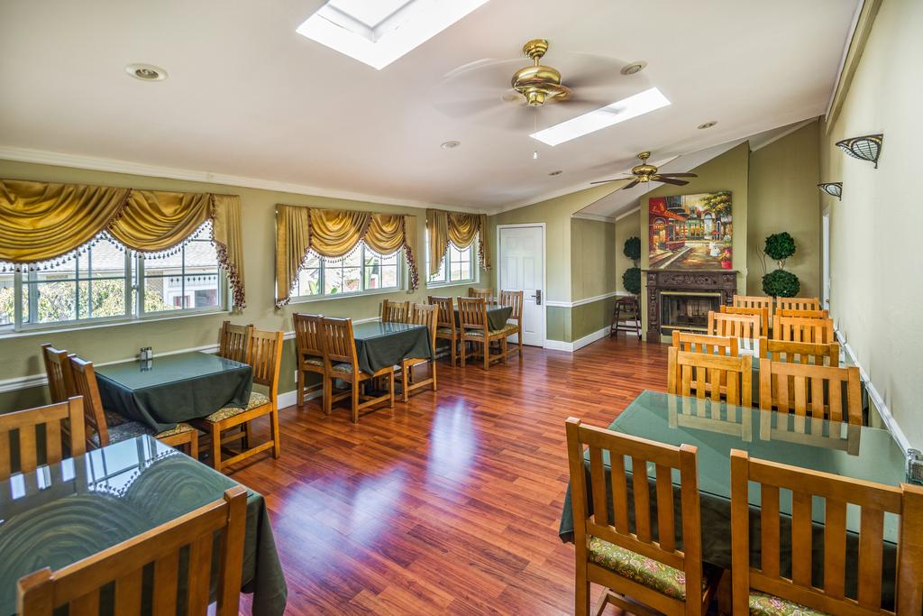 Rose Garden Inn