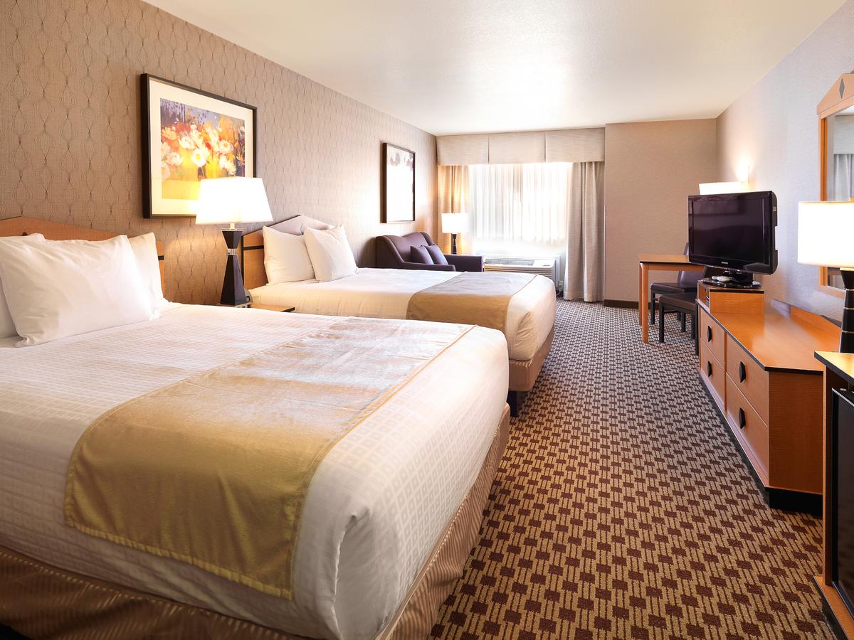 Crystal Inn Hotel & Suites West Valley City