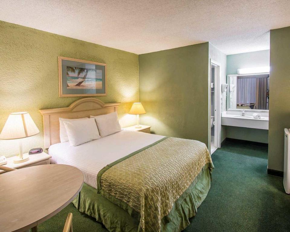 Clarion Inn Federal Hwy 1