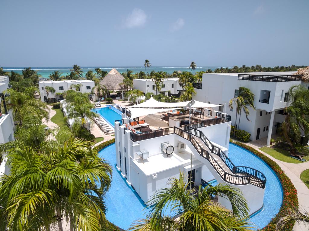 Las Terrazas Resort and Residences