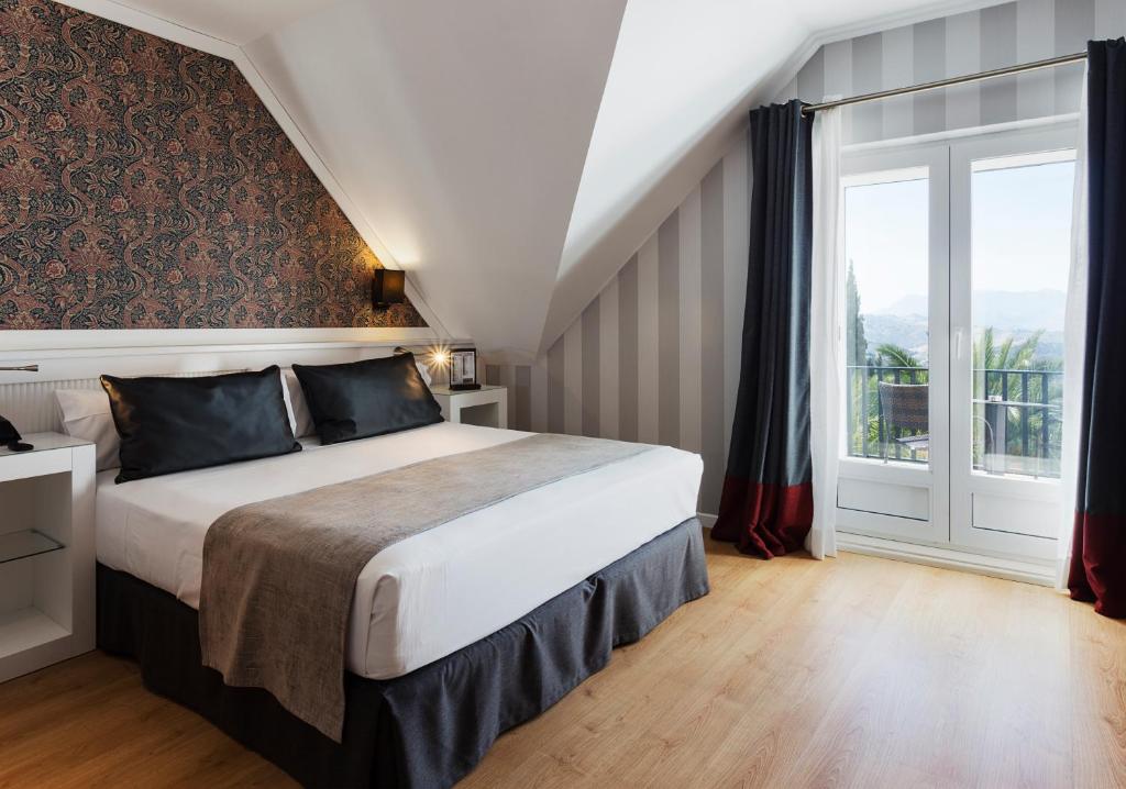 Hotel Catalonia Reina Victoria
