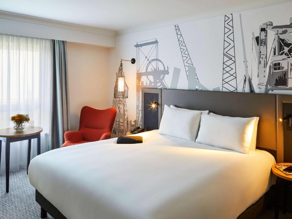 Mercure Cardiff North (Formerly Park Inn by Radisson)