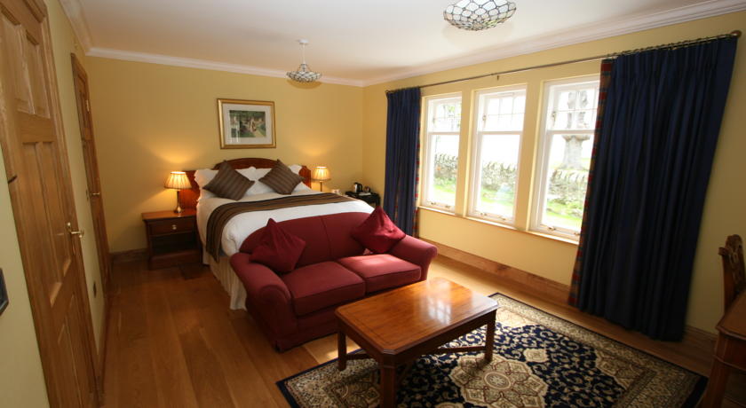 Pine Trees Hotel