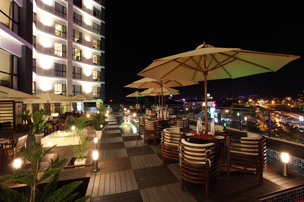Cendeluxe Hotel - Managed by H & K Hospitality