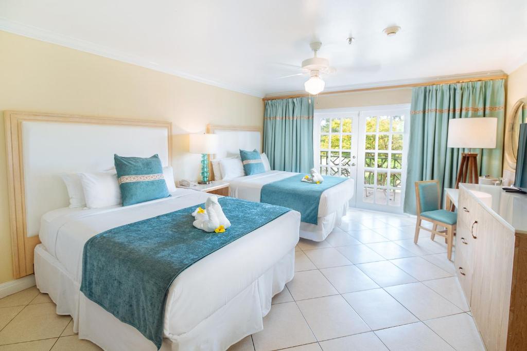 Bay Gardens Beach Resort