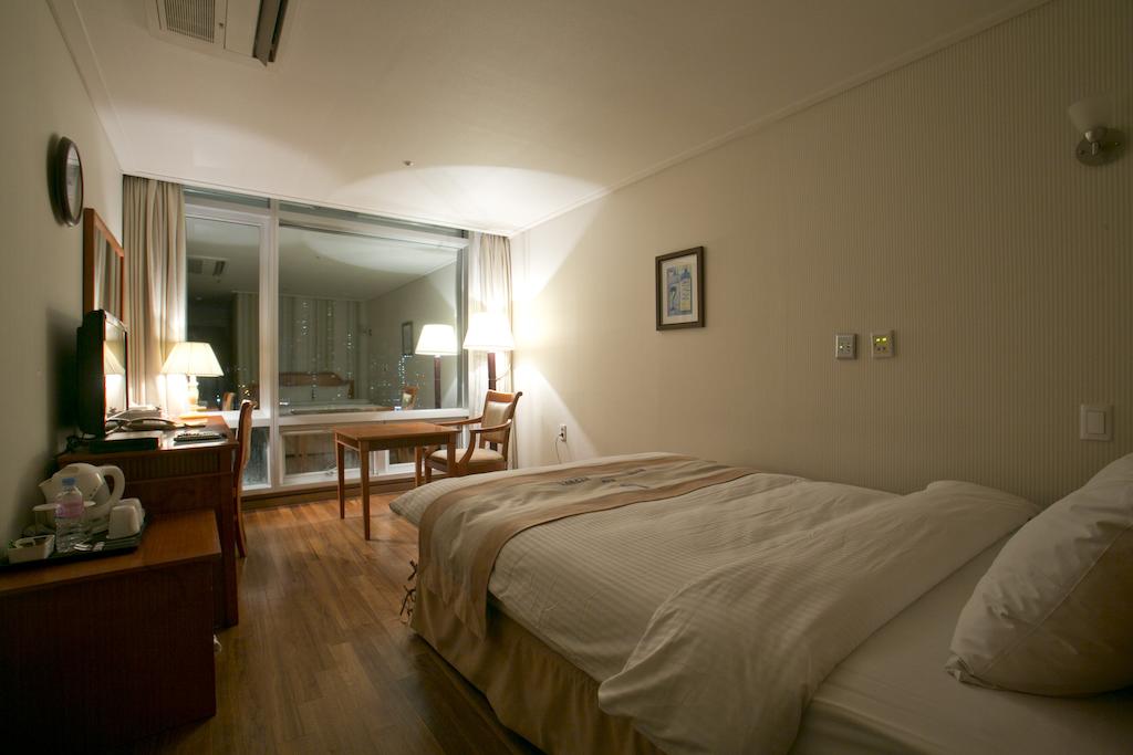 Homers Hotel