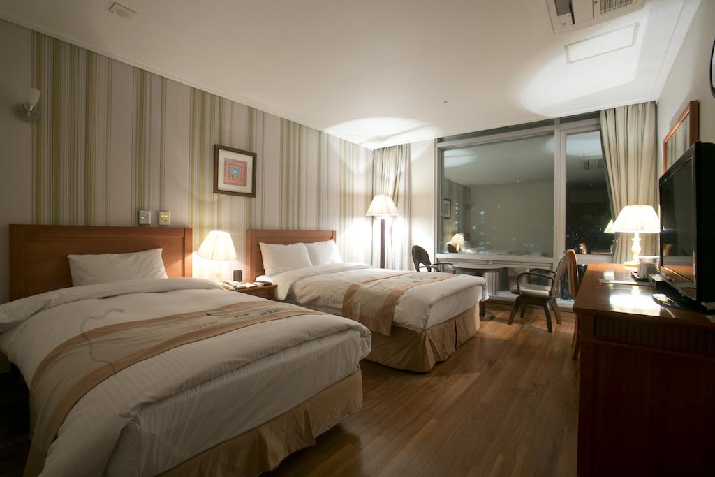 Homers Hotel