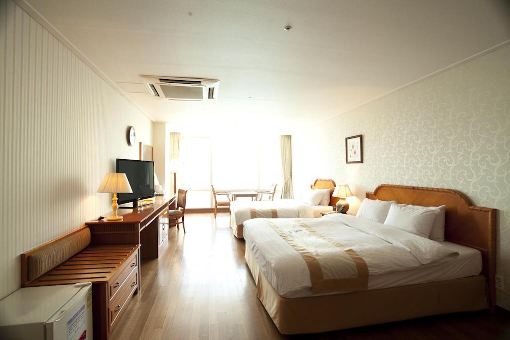 Homers Hotel
