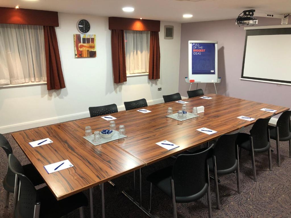 Holiday Inn Express London Gatwick - Crawley