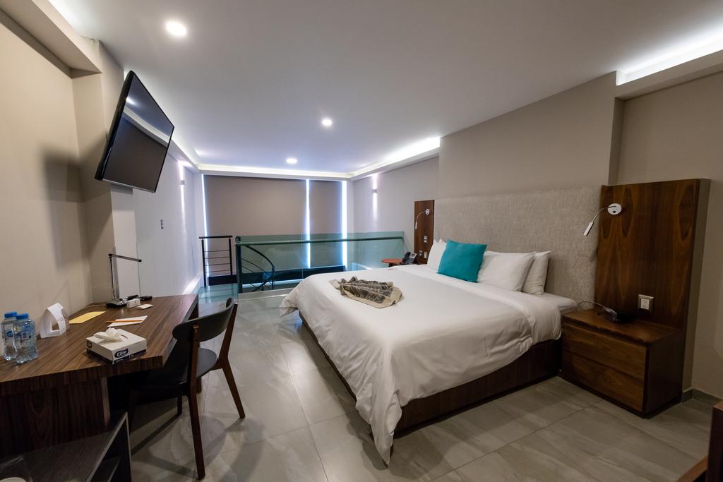 J Towers Hotel Boutique