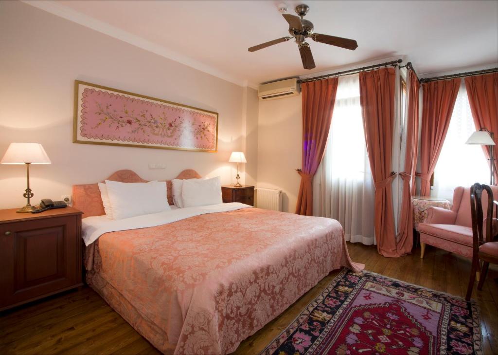 Hotel Sari Konak