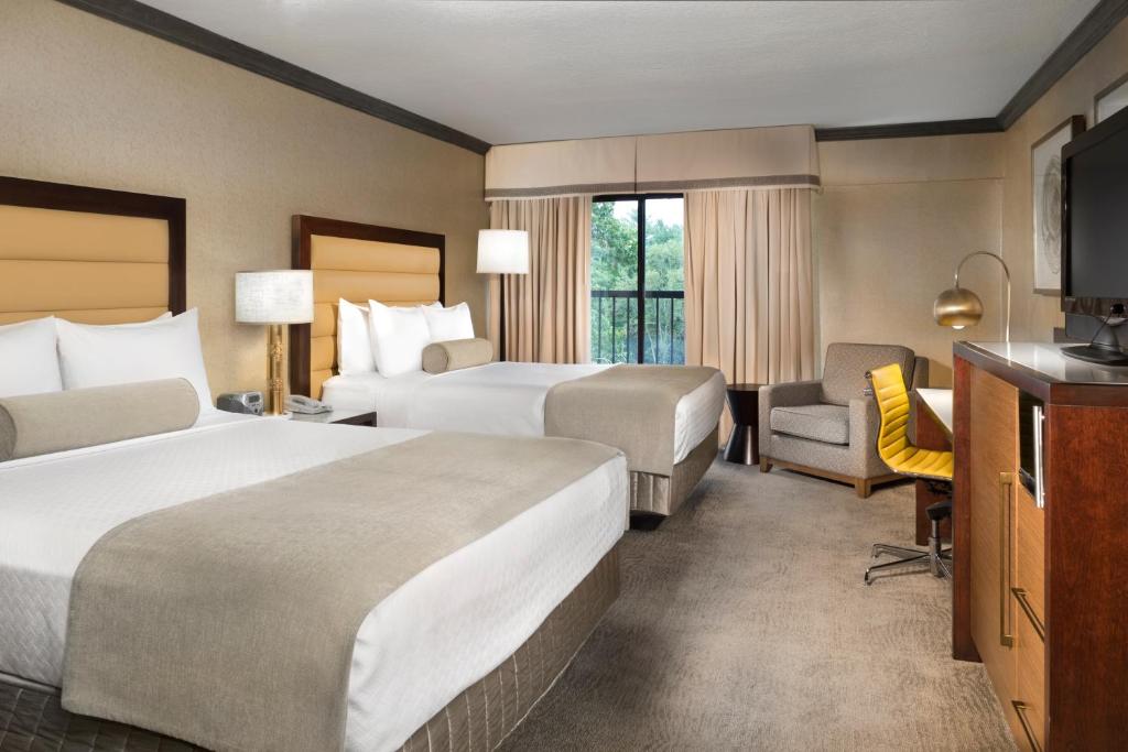 Crowne Plaza Resort Asheville