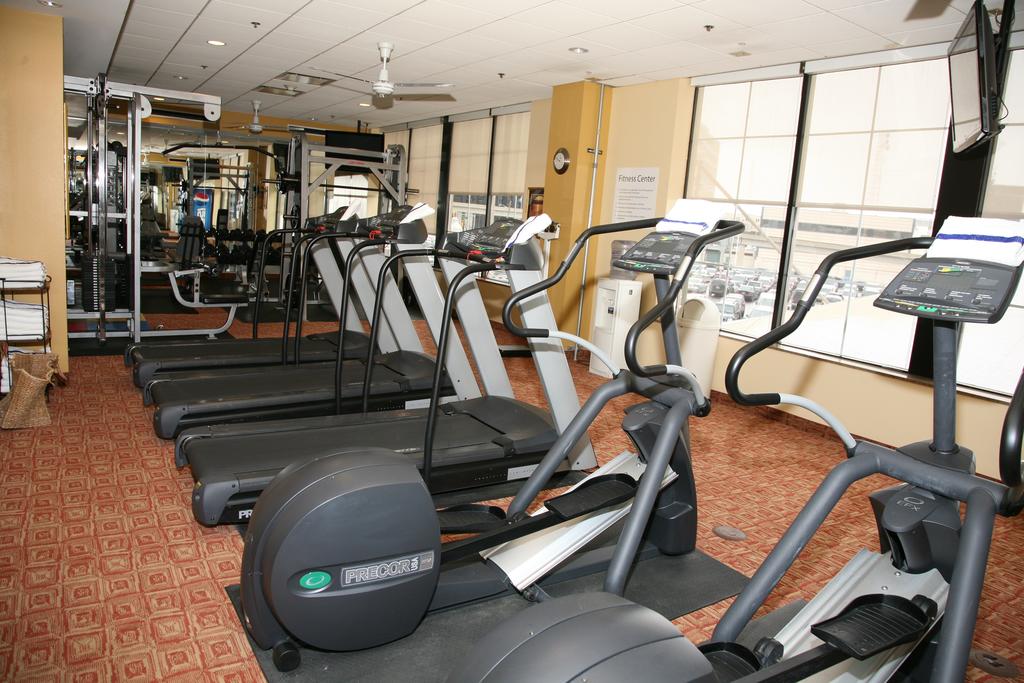 Holiday Inn Express & Suites Detroit Downtown