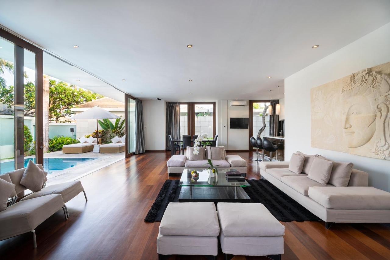 C151 SMART VILLAS At Seminyak