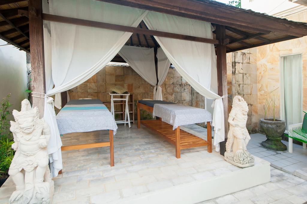 Bali Court Hotel and Apartments