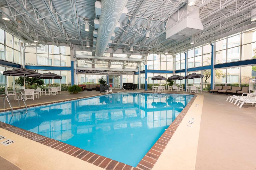 Holiday Inn Chicago - Elk Grove